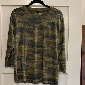 NWOT Lucky Brand Women’s Camo 3/4 Sleeve Shirt - Olive & Gray.  Size Large.